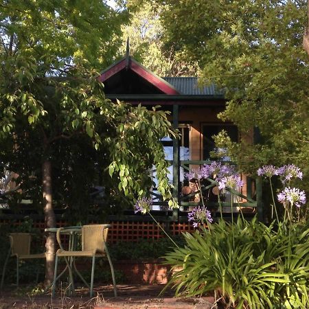Willowlake Cottages Howqua Екстер'єр фото