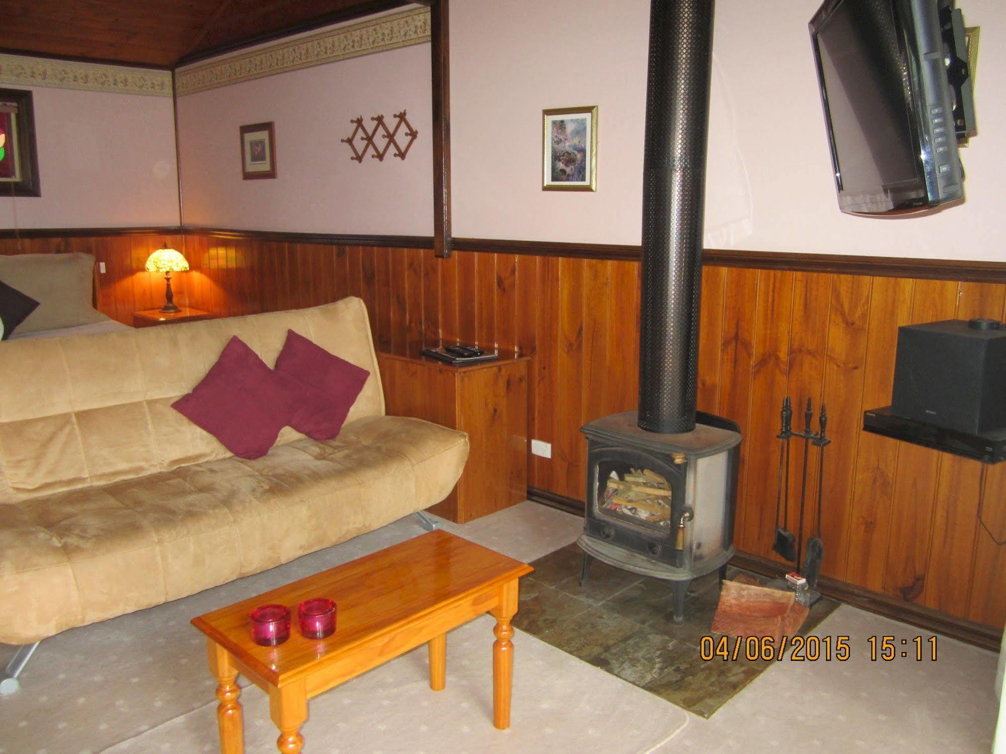 Willowlake Cottages Howqua Екстер'єр фото